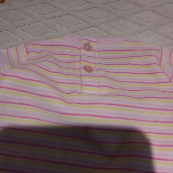 Velour outfit with frilly edging - Picture 4 of 7